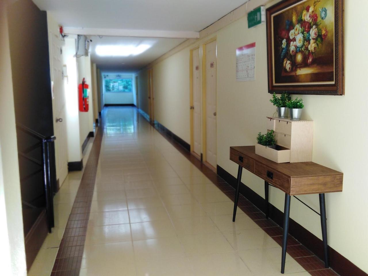 Rinradee Place Μπούρι Ραμ Εξωτερικό φωτογραφία